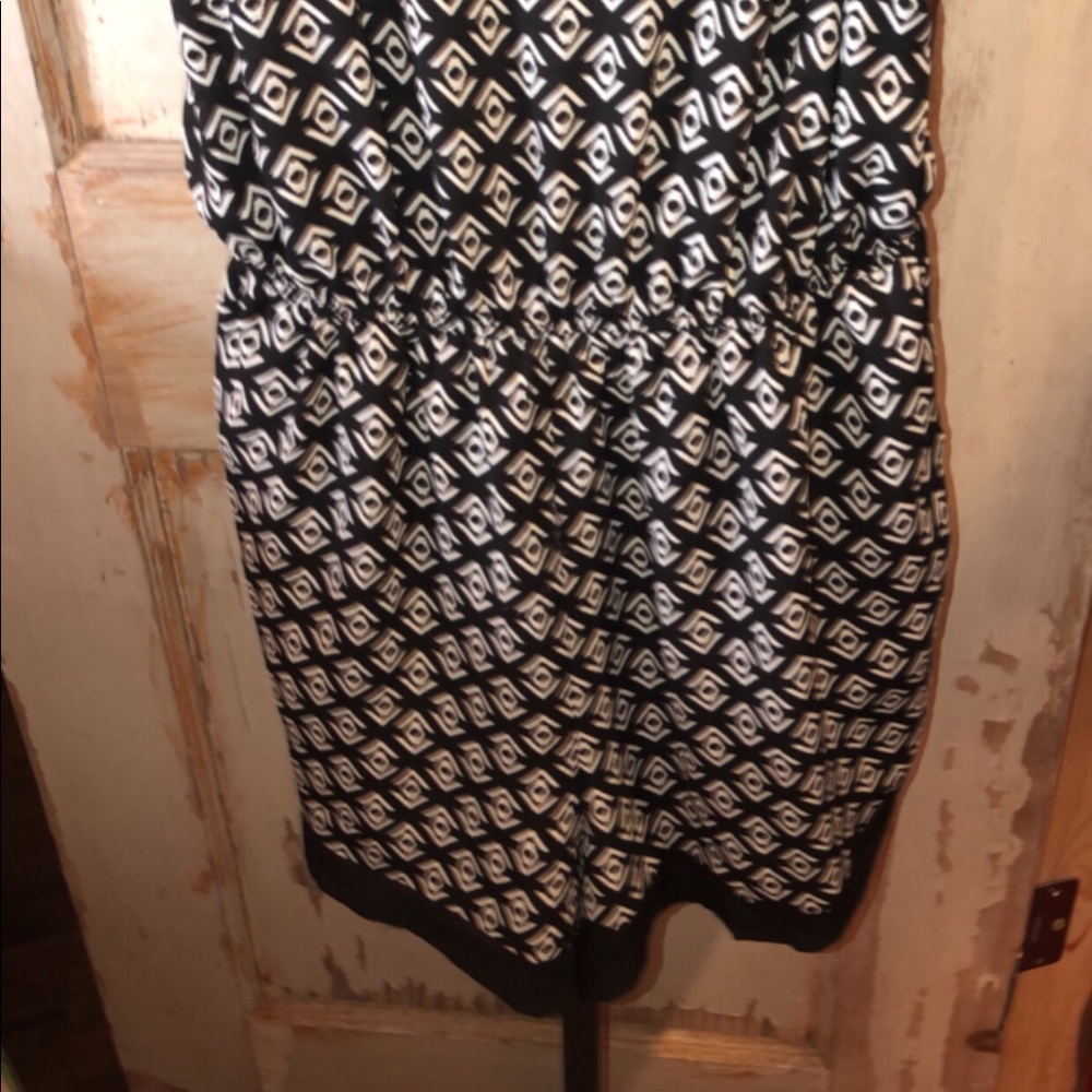 Romper - Picture 2 of 2